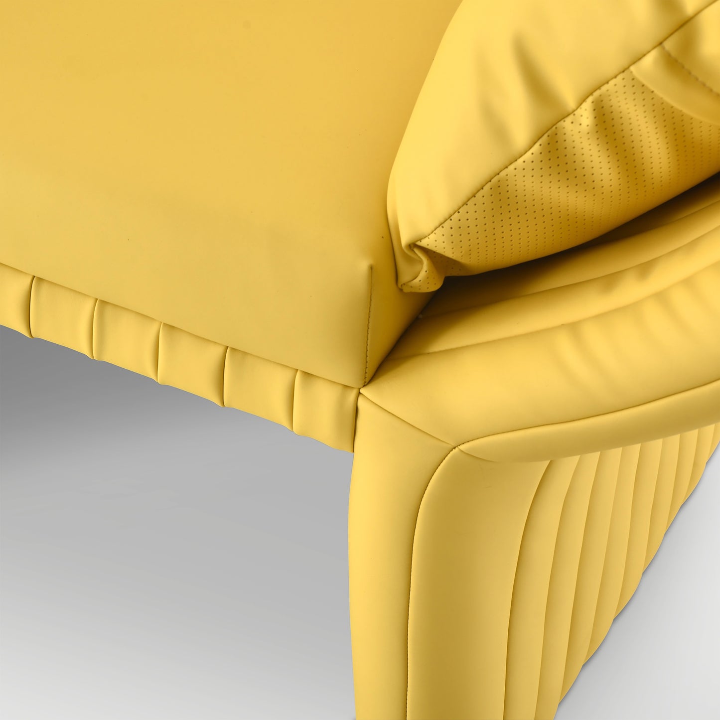 Goldie Lounge Chair