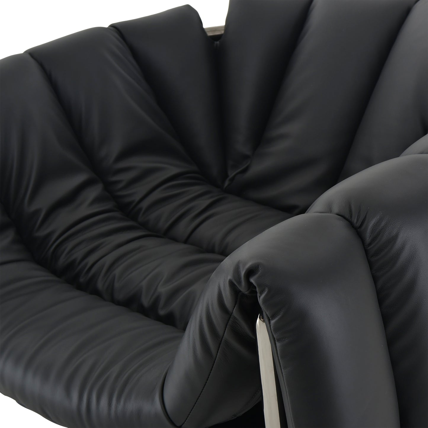 Polly Lounge Chair